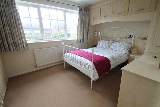 Image of 4 bedroom Property for sale in Framefield Drive Solihull B91 at Framefield Drive Solihull Solihull, B91 2SR