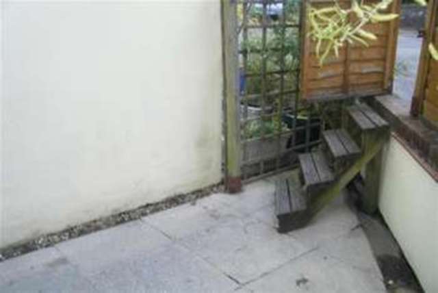  Image of 1 bedroom Flat to rent in Frances Road Bournemouth BH1 at Bournemouth, BH1 3SA
