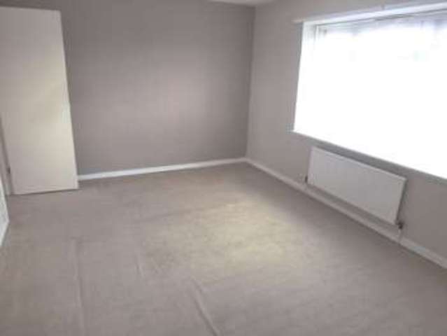  Image of 2 bedroom Maisonette for sale in Frimley Close New Addington Croydon CR0 at New Addington Croydon New Addington, CR0 0RB
