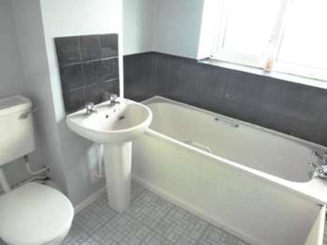  Image of 2 bedroom Maisonette for sale in Frimley Close New Addington Croydon CR0 at New Addington Croydon New Addington, CR0 0RB