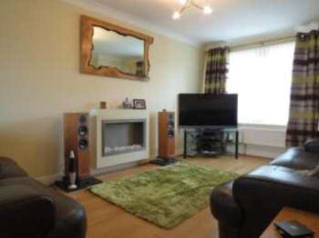  Image of 3 bedroom Detached house for sale in Glengarry Crescent Falkirk FK1 at Falkirk Stirlingshire Falkirk, FK1 5UE