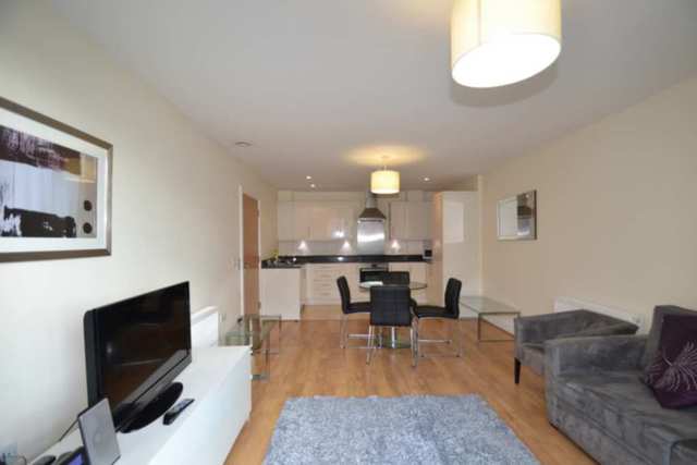  Image of 2 bedroom Flat to rent in Glenthorne Road London W6 at Glenthorne Road  London, W6 0JY