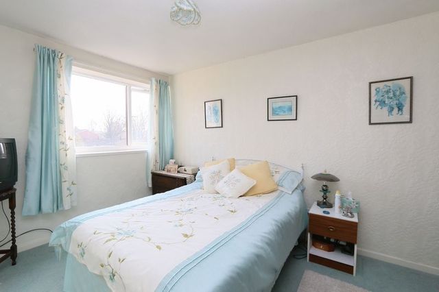  Image of 3 bedroom Terraced house for sale in Grasby Road Hull HU8 at Grasby Road  Hull, HU8 9DB