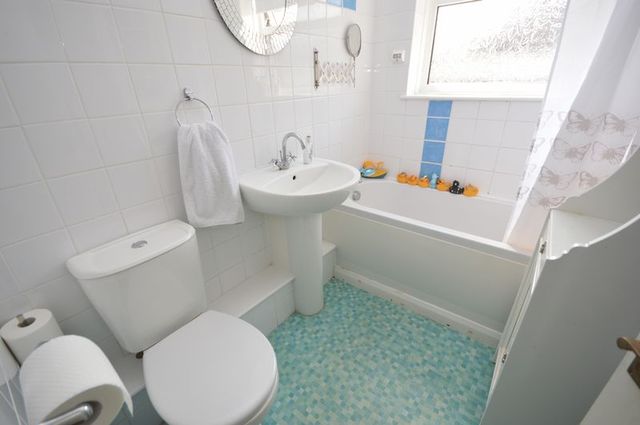  Image of 2 bedroom Detached house for sale in Grasmere Road Luton LU3 at Grasmere Road  Luton, LU3 2DT