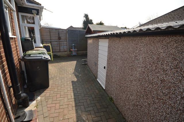  Image of 2 bedroom Detached house for sale in Grasmere Road Luton LU3 at Grasmere Road  Luton, LU3 2DT