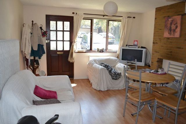  Image of 2 bedroom Terraced house to rent in Guardian Road Norwich NR5 at Guardian Road  Norwich, NR5 8PR