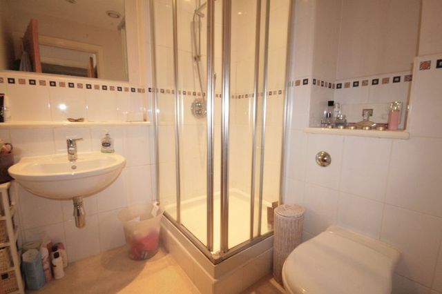  Image of 2 bedroom Flat for sale in Hall Street Hockley Birmingham B18 at Hall Street  Birmingham, B18 6BN
