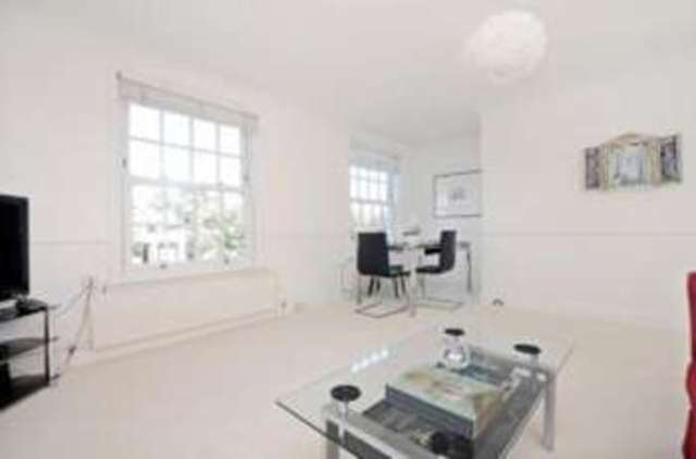  Image of 3 bedroom Maisonette for sale in The Broadway Hampton Court Way Thames Ditton KT7 at Hampton Court Way Thames Ditton Thames Ditton, KT7 0LX