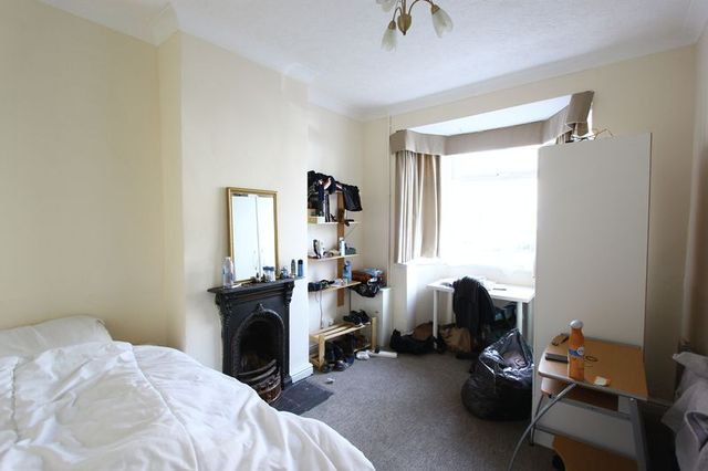 Image of 3 bedroom Terraced house for sale in Hardy Street Hull HU5 at Hardy Street  Hull, HU5 2PH