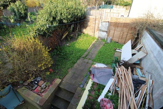  Image of 4 bedroom Terraced house for sale in Hartington Road Southend-on-Sea SS1 at Hartington Road  Southend-On-Sea, SS1 2HS