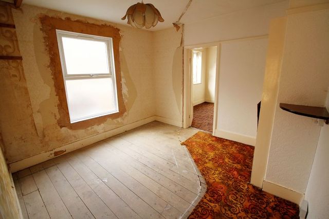  Image of 4 bedroom Terraced house for sale in Hartington Road Southend-on-Sea SS1 at Hartington Road  Southend-On-Sea, SS1 2HS