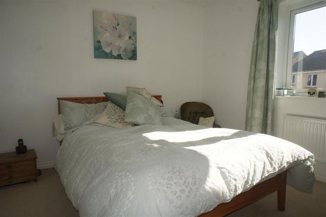  Image of 4 bedroom Property for sale in Hawkins Way Helston TR13 at Hawkins Way Helston Helston, TR13 8FQ