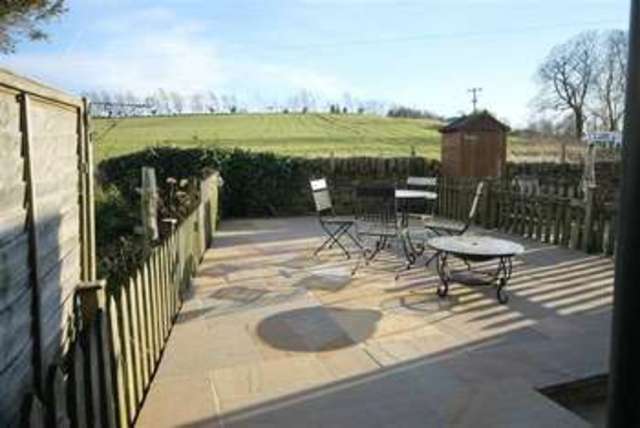  Image of 2 bedroom Terraced house for sale in Haworth Road Cross Roads Keighley BD22 at Crossroads Keighley Keighley, BD22 9EY
