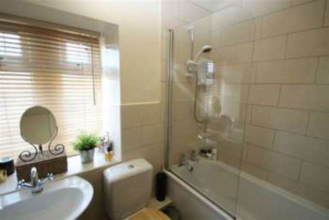  Image of 2 bedroom Terraced house for sale in Haworth Road Cross Roads Keighley BD22 at Crossroads Keighley Keighley, BD22 9EY