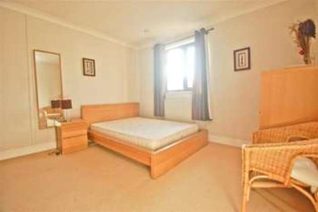  Image of 2 bedroom Apartment to rent in Haydons Road London SW19 at Haydons Road, SW19 8TT