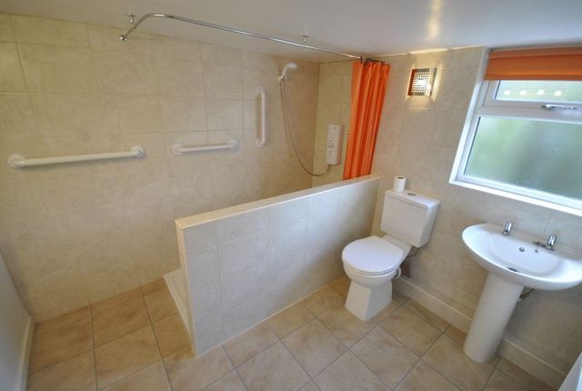  Image of 3 bedroom Detached house to rent in Heath Close Tarvin Chester CH3 at Heath Close Tarvin Chester, CH3 8LT