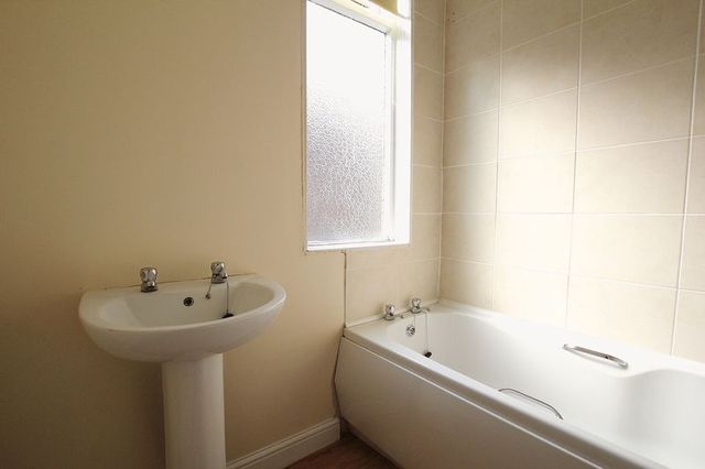  Image of 3 bedroom Terraced house for sale in Heathcote Street Hull HU6 at Heathcote Street  Hull, HU6 7LP