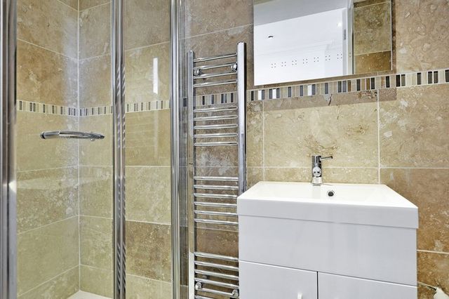  Image of 2 bedroom Flat for sale in Heene Terrace Worthing BN11 at Heene Terrace  Worthing, BN11 3NR