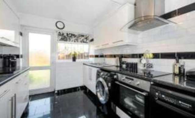  Image of 3 bedroom Terraced house for sale in Herongate Road Cheshunt Waltham Cross EN8 at Cheshunt Waltham Cross Cheshunt, EN8 0TY
