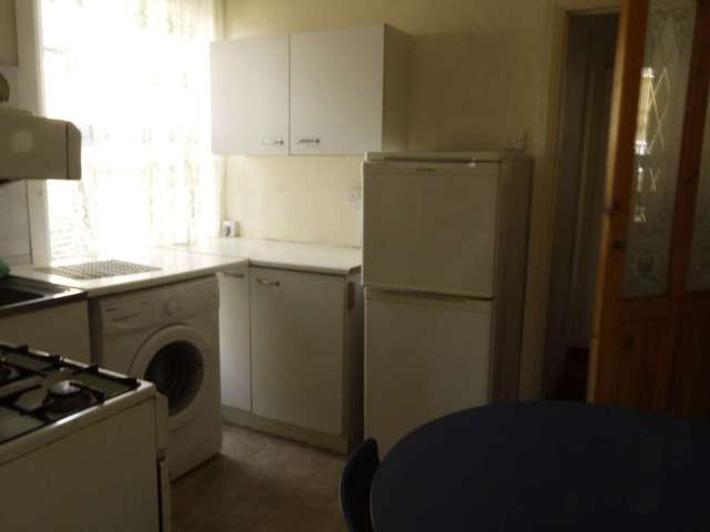  Image of 2 bedroom Flat to rent in High Road Leytonstone London E11 at High Road Leytonstone London, E11 4JT
