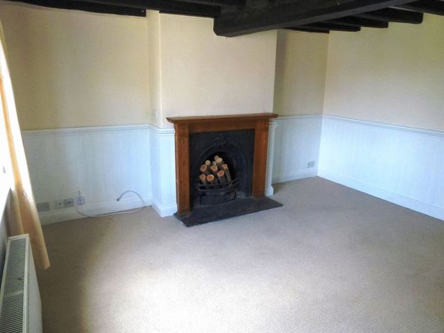  Image of 3 bedroom Semi-Detached house to rent in High Street Willingham by Stow Gainsborough DN21 at 8 High Street  Willingham by Stow, DN21 5JZ