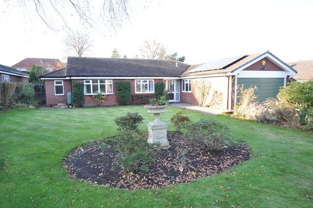  Image of 3 bedroom Detached house for sale in South Hill Rolleston-on-Dove Burton-on-Trent DE13 at South Hill Rolleston-On-Dove Burton-On-Trent, DE13 9AT