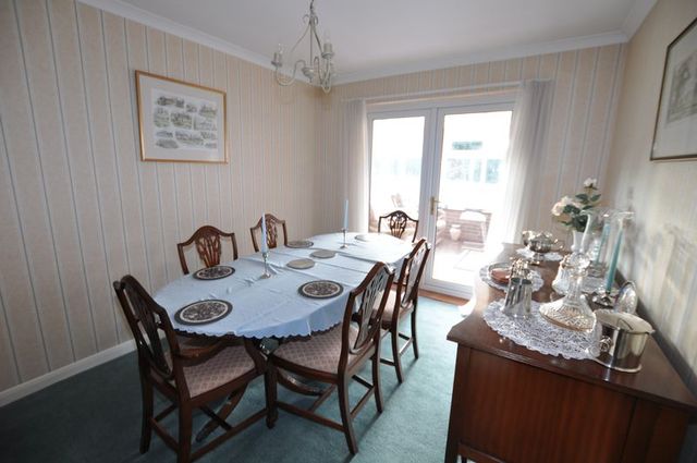  Image of 3 bedroom Detached house for sale in South Hill Rolleston-on-Dove Burton-on-Trent DE13 at South Hill Rolleston-On-Dove Burton-On-Trent, DE13 9AT