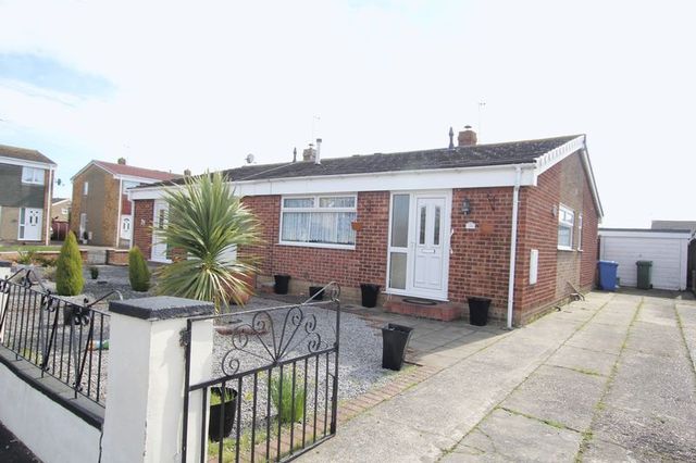  Image of 2 bedroom Detached house for sale in Holcroft Garth Hedon Hull HU12 at Holcroft Garth Hedon Hull, HU12 8LJ
