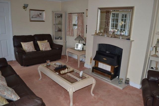  Image of 3 bedroom Detached house for sale in Howe Lane Goxhill Barrow-upon-Humber DN19 at Howe Lane  Goxhill, DN19 7JD