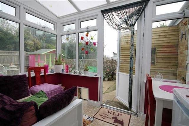  Image of 4 bedroom Property for sale in Ingleside Crescent Lancing BN15 at South Lancing, BN15 8EW