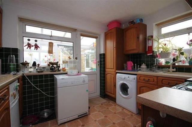 Image of 4 bedroom Property for sale in Ingleside Crescent Lancing BN15 at South Lancing, BN15 8EW