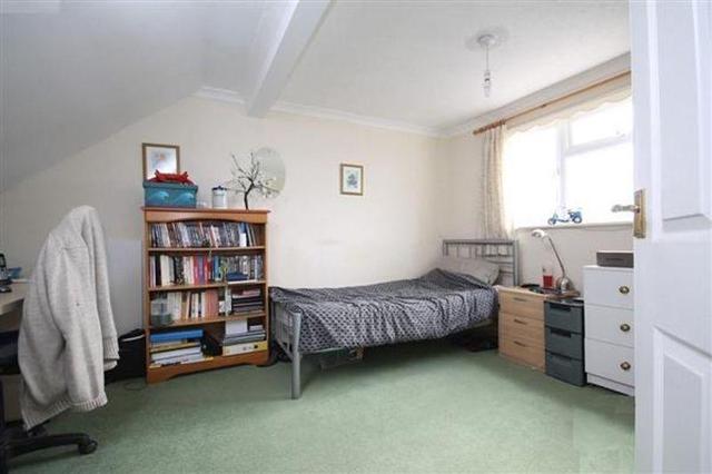  Image of 4 bedroom Property for sale in Ingleside Crescent Lancing BN15 at South Lancing, BN15 8EW