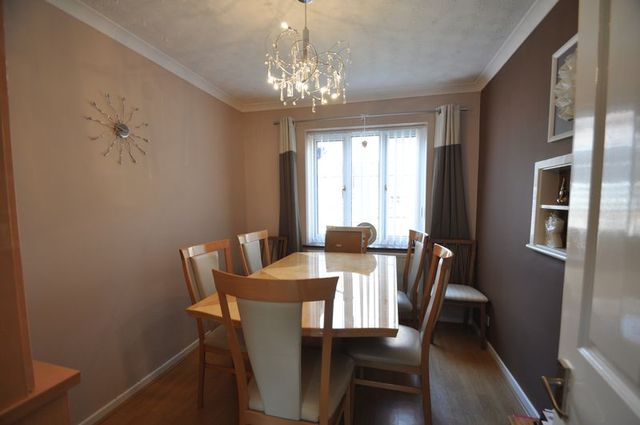  Image of 4 bedroom Detached house for sale in Ivar Gardens Lychpit Basingstoke RG24 at Ivar Gardens Lychpit Basingstoke, RG24 8YD