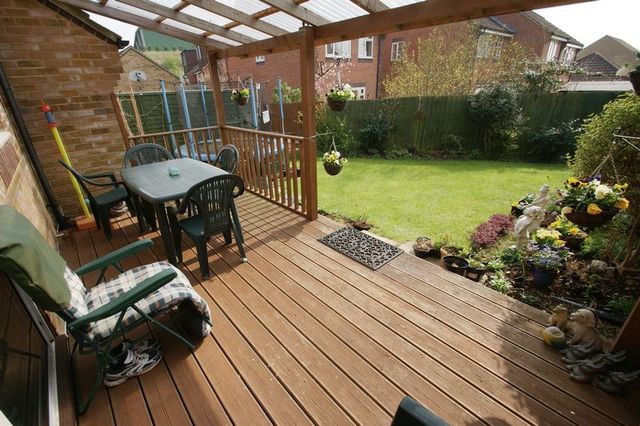  Image of 4 bedroom Detached house for sale in York Way Hemel Hempstead HP2 at York Way Jarman Park Hemel Hempstead, HP2 4JT