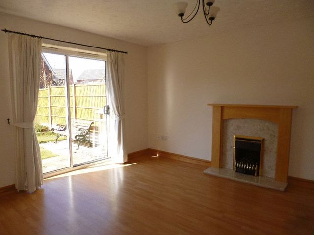  Image of 3 bedroom Detached house to rent in Jersey Crescent Longton Stoke-on-Trent ST3 at Jersey Crescent Lightwood Stoke-On-Trent, ST3 4TJ
