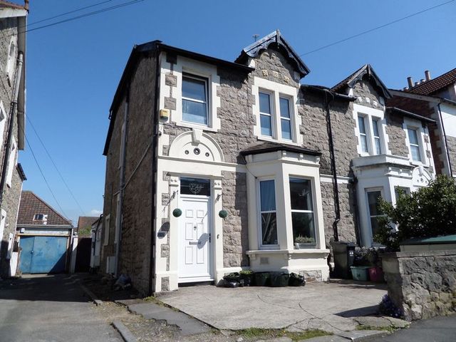  Image of 1 bedroom Flat for sale in Jubilee Road Weston-super-Mare BS23 at Jubilee Road  Weston-Super-Mare, BS23 3AN