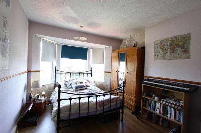  Image of 3 bedroom Terraced house for sale in Kenilworth Avenue Hull HU5 at Kenilworth Avenue  Hull, HU5 4BJ