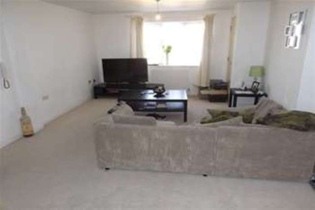 Image of 1 bedroom Flat to rent in Kingston Road Portsmouth PO2 at Portsmouth, PO2 7PD