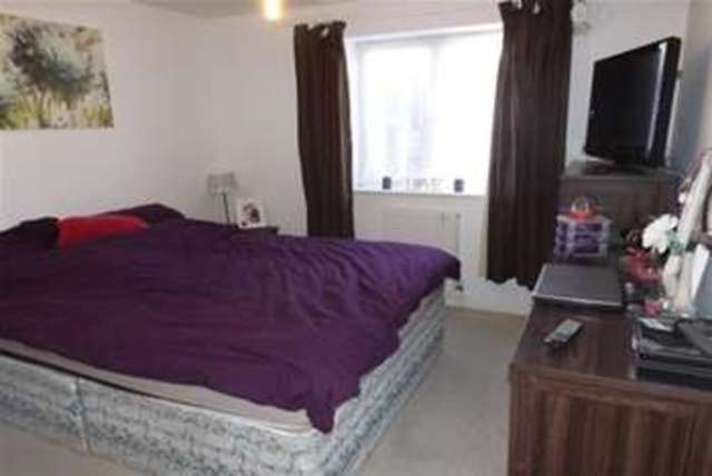  Image of 1 bedroom Flat to rent in Kingston Road Portsmouth PO2 at Portsmouth, PO2 7PD