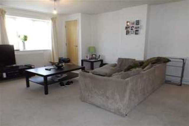  Image of 1 bedroom Flat to rent in Kingston Road Portsmouth PO2 at Portsmouth, PO2 7PD