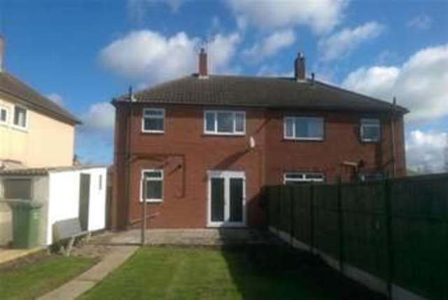  Image of 3 bedroom Semi-Detached house to rent in Kingsway Kingsbury Tamworth B78 at Tamworth, B78 2HR