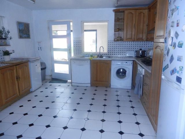  Image of 1 bedroom Detached house to rent in Leckhampton Road Leckhampton Cheltenham GL53 at Cheltenham Gloucestershire Cheltenham, GL53 0BN