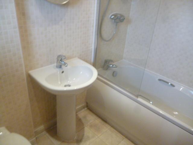  Image of 1 bedroom Apartment to rent in Lincoln Street Swindon SN1 at Swindon, SN1 2JD