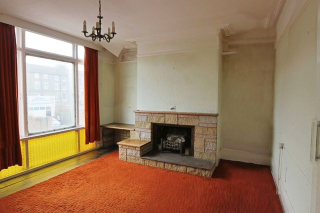  Image of 6 bedroom Detached house for sale in London Road South Lowestoft NR33 at London Road South  Lowestoft, NR33 0AS
