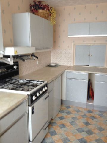  Image of 2 bedroom Flat to rent in Bath Road Longwell Green Bristol BS30 at Longwell House Longwell Green BRISTOL, BS30 9DX