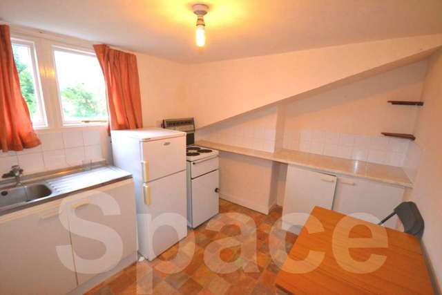  Image of 1 bedroom Flat to rent in Lorne Street Reading RG1 at Lorne Street  Reading, RG1 7YW