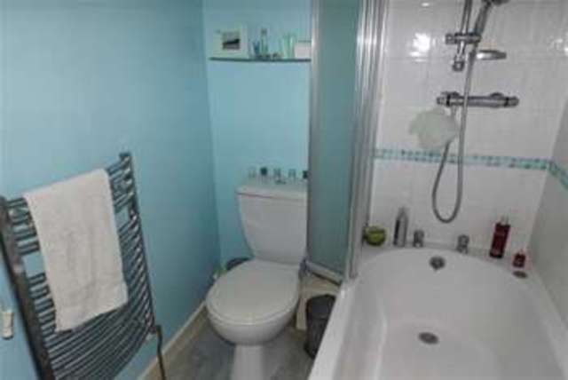  Image of 2 bedroom Detached house to rent in Lynn Close West End Southampton SO18 at Southampton, SO18 3LQ