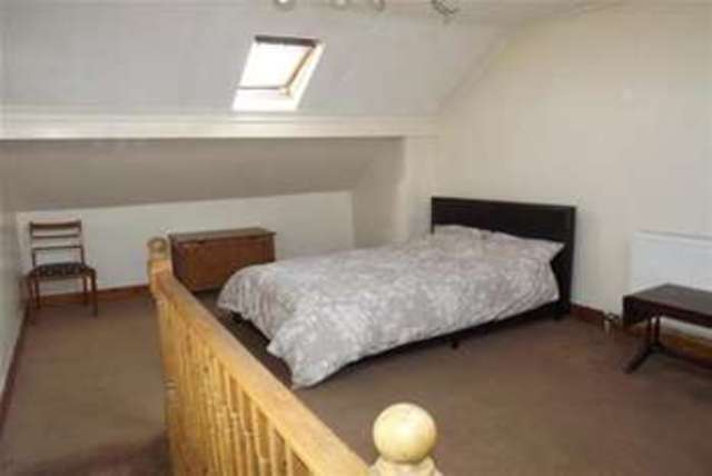  Image of 3 bedroom Terraced house to rent in Machon Bank Road Sheffield S7 at Sheffield, S7 1PH