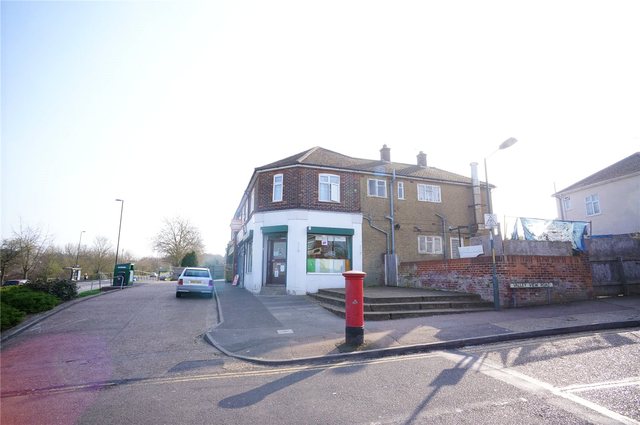  Image of 3 bedroom Maisonette for sale in Maidstone Road Rochester ME1 at Rochester Kent Rochester, ME1 3LP