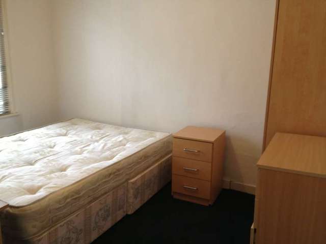  Image of 4 bedroom Detached house to rent in Manbey Street London E15 at Manbey Street Stratford London, E15 1EU
